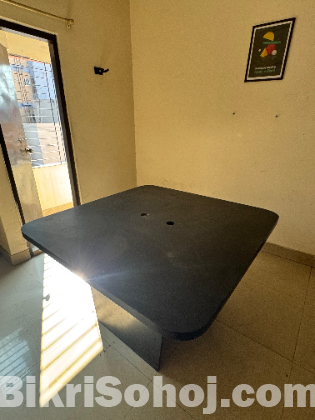 Meeting Table  — 4ft / 4f